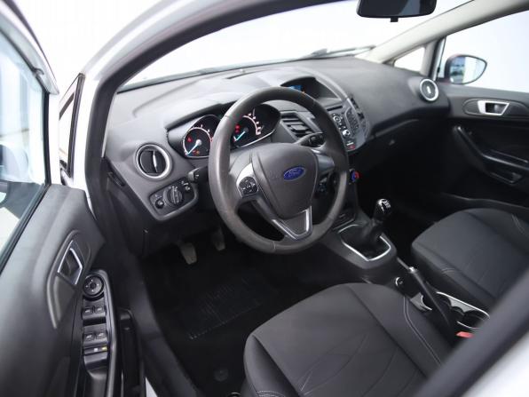 Ford Fiesta Mk6 Рестайлинг с пробегом 2015 года, цена 790 000 рублей, 164264 км, седан, Автокод Объявления
