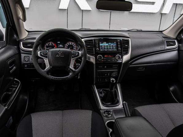 Mitsubishi L200 V с пробегом 2019 года, цена 1 750 000 рублей, 302425 км, offers.body_type.unknown, Автокод Объявления
