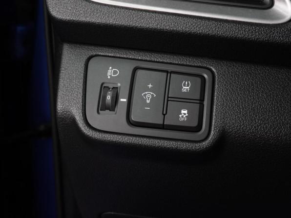 Hyundai Solaris II с пробегом 2018 года, цена 1 236 000 рублей, 141324 км, седан, Автокод Объявления