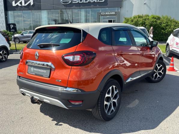 Renault Kaptur I с пробегом 2016 года, цена 1 560 000 рублей, 93294 км, внедорожник, Автокод Объявления