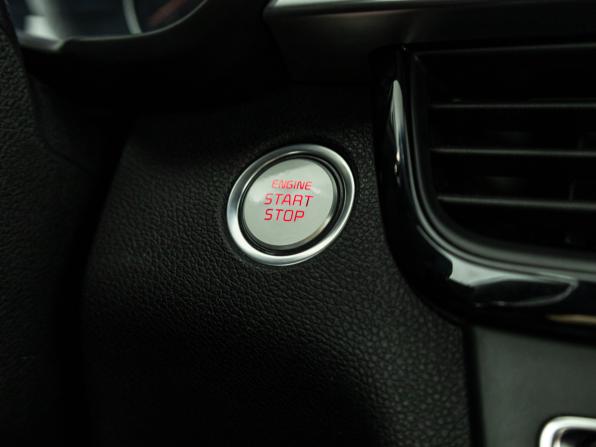 Kia Optima IV Рестайлинг с пробегом 2019 года, цена 2 099 700 рублей, 128857 км, седан, Автокод Объявления