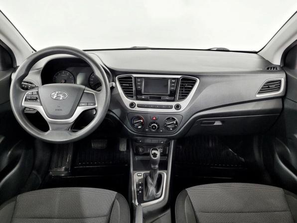 Hyundai Solaris II с пробегом 2017 года, цена 1 165 000 рублей, 174211 км, седан, Автокод Объявления