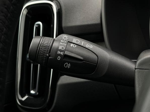 Volvo XC40 I с пробегом 2020 года, цена 3 064 300 рублей, 55495 км, внедорожник, Автокод Объявления