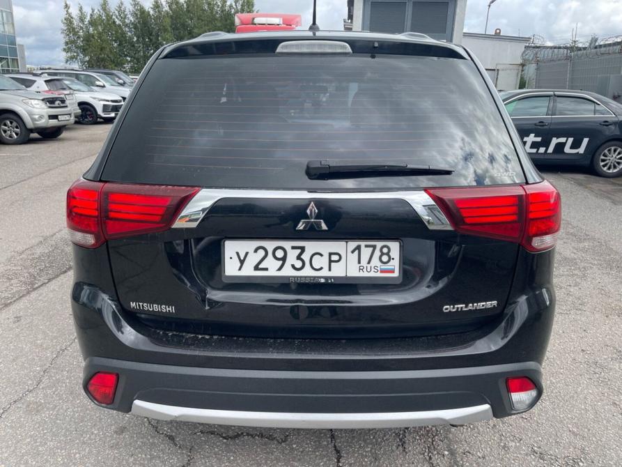 Mitsubishi Outlander III Рестайлинг 2 Санкт-Петербург  - изображение 5