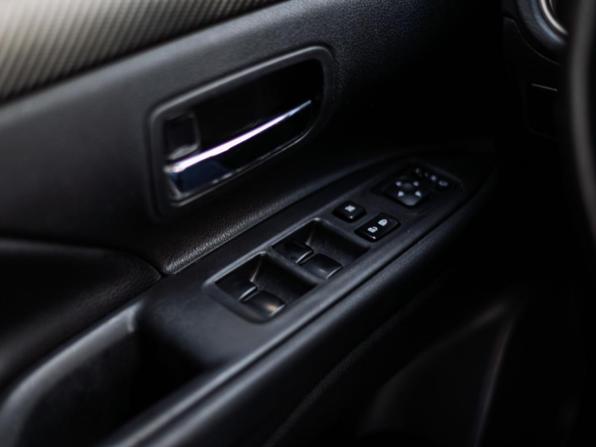 Mitsubishi Outlander III Рестайлинг с пробегом 2014 года, цена 1 599 000 рублей, 196848 км, внедорожник, Автокод Объявления