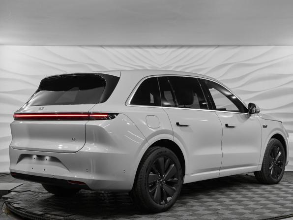 Новый Li Auto (Lixiang) L6 2026 года, цена 8 890 000 рублей, внедорожник, Автокод Объявления