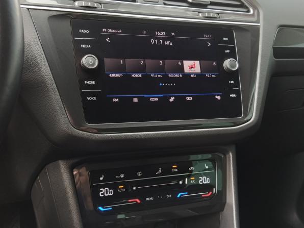 Volkswagen Tiguan II Рестайлинг с пробегом 2021 года, цена 3 099 000 рублей, 142500 км, внедорожник, Автокод Объявления