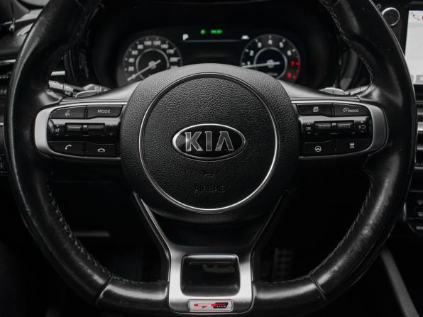 Kia K5 III с пробегом 2021 года, цена 2 730 000 рублей, 89537 км, седан, Автокод Объявления