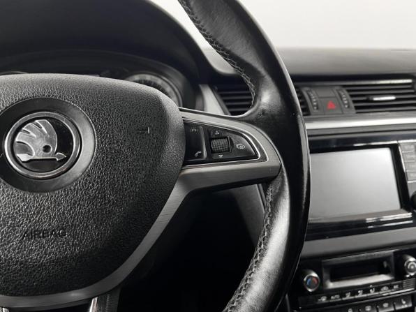 Skoda Rapid I с пробегом 2017 года, цена 949 900 рублей, 188326 км, лифтбек, Автокод Объявления
