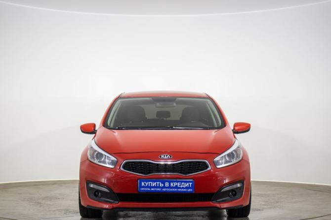 Kia Ceed II Рестайлинг с пробегом 2018 года, цена 1 199 000 рублей, 174618 км, хэтчбек, Автокод Объявления