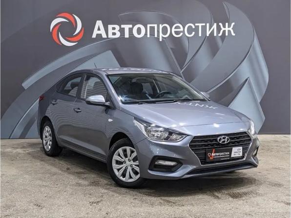 Hyundai Solaris II с пробегом 2017 года, цена 970 000 рублей, 201478 км, седан, Автокод Объявления
