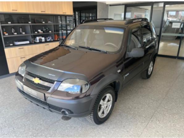 Chevrolet Niva I Рестайлинг с пробегом 2009 года, цена 385 000 рублей, 117000 км, внедорожник, Автокод Объявления