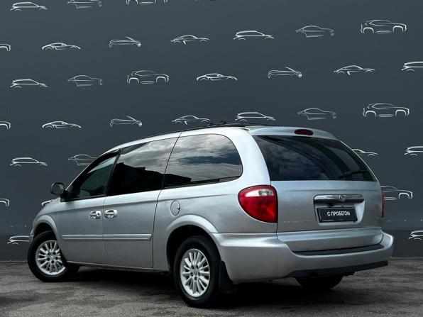 Chrysler Town &amp; Country IV с пробегом 2005 года, цена 597 700 рублей, 301560 км, минивэн, Автокод Объявления