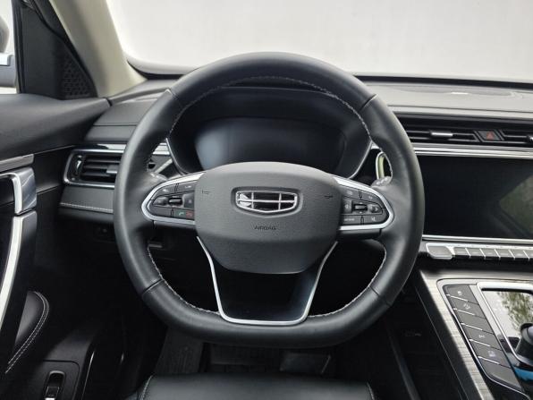 Geely Atlas Pro с пробегом 2024 года, цена 2 510 000 рублей, 38852 км, внедорожник, Автокод Объявления