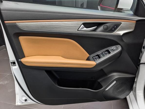 Haval Jolion I с пробегом 2023 года, цена 1 815 000 рублей, 75470 км, внедорожник, Автокод Объявления