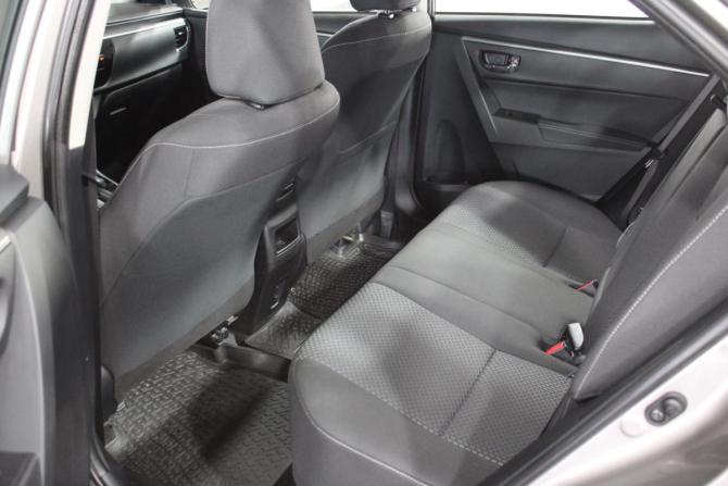 Toyota Corolla XI (E160 E170 E180) с пробегом 2014 года, цена 1 550 000 рублей, 81000 км, седан, Автокод Объявления