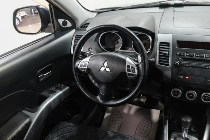 Mitsubishi Outlander II с пробегом 2008 года, цена 1 199 000 рублей, 220000 км, внедорожник, Автокод Объявления