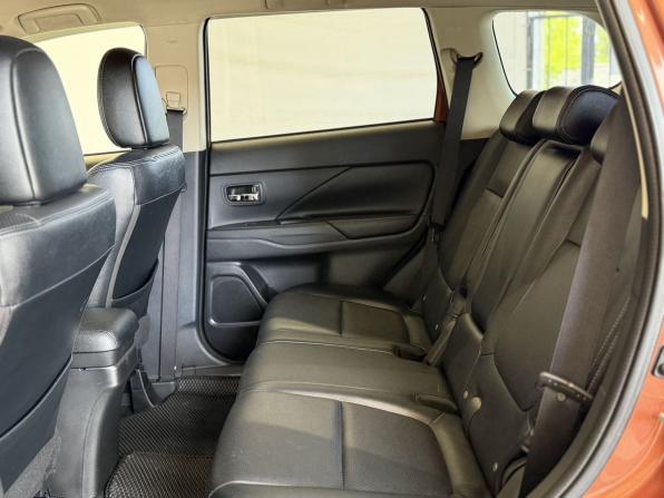 Mitsubishi Outlander III с пробегом 2012 года, цена 1 290 000 рублей, 210000 км, внедорожник, Автокод Объявления