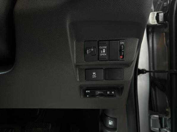 Honda Freed II с пробегом 2017 года, цена 1 460 000 рублей, 117216 км, компактвэн, Автокод Объявления