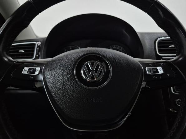 Volkswagen Polo V Рестайлинг с пробегом 2018 года, цена 1 130 000 рублей, 158064 км, седан, Автокод Объявления