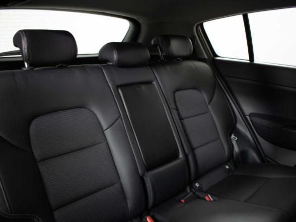 Kia Sportage IV Рестайлинг с пробегом 2019 года, цена 2 490 000 рублей, 38797 км, внедорожник, Автокод Объявления