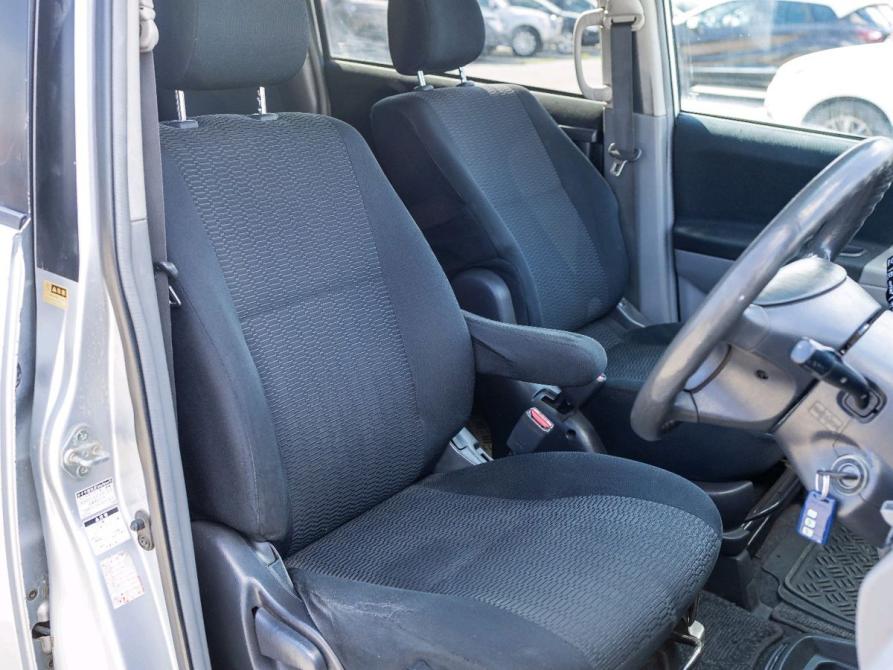 Toyota Voxy I (R60) Ижевск  - изображение 15