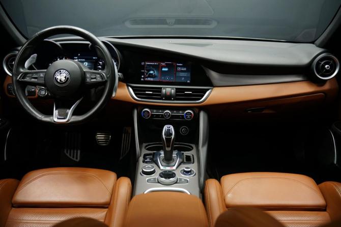 Alfa Romeo Giulia II (952) Рестайлинг с пробегом 2020 года, цена 3 550 000 рублей, 20000 км, седан, Автокод Объявления