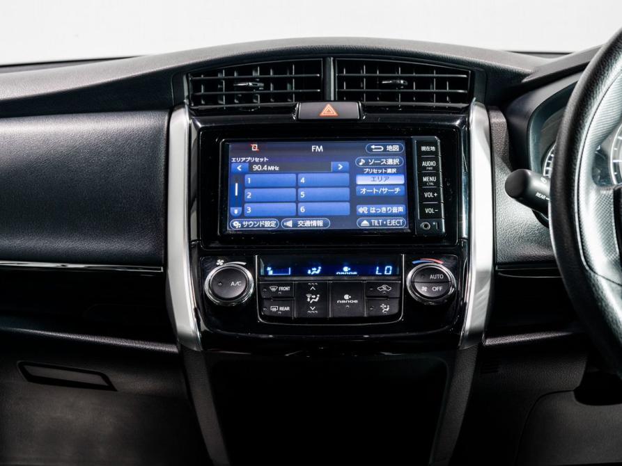 Toyota Corolla XI (E160 E170) Рестайлинг 2 Чита  - изображение 12
