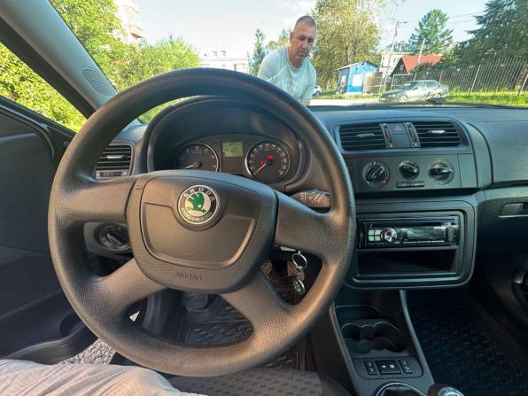 Skoda Fabia II Рестайлинг с пробегом 2012 года, цена 777 000 рублей, 98000 км, хэтчбек, Автокод Объявления