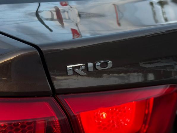 Kia Rio III Рестайлинг с пробегом 2015 года, цена 899 000 рублей, 189247 км, седан, Автокод Объявления