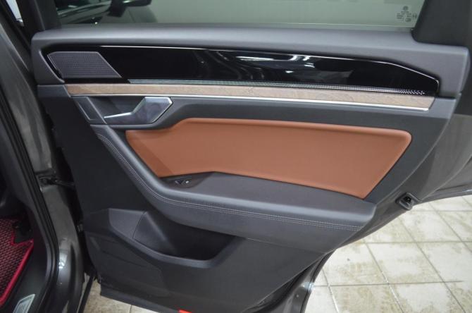 Volkswagen Touareg III с пробегом 2018 года, цена 3 750 000 рублей, 152812 км, внедорожник, Автокод Объявления