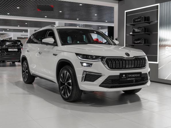 Skoda Kodiaq I Рестайлинг с пробегом 2023 года, цена 4 595 000 рублей, 15440 км, внедорожник, Автокод Объявления