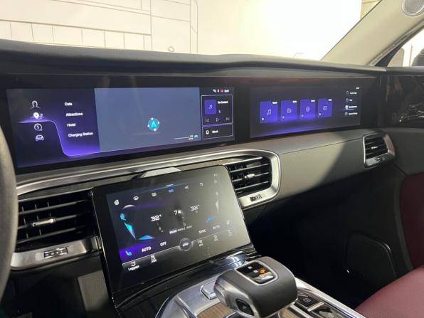 Hongqi E-HS9 с пробегом 2021 года, цена 4 530 000 рублей, 4821 км, внедорожник, Автокод Объявления