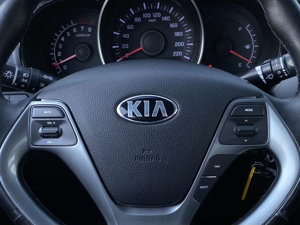 Kia Rio III Рестайлинг с пробегом 2015 года, цена 1 179 000 рублей, 117434 км, седан, Автокод Объявления