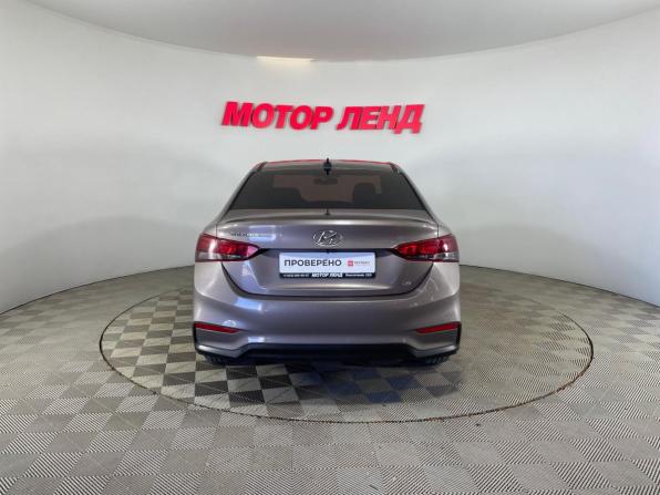 Hyundai Solaris II с пробегом 2018 года, цена 1 270 000 рублей, 156400 км, седан, Автокод Объявления