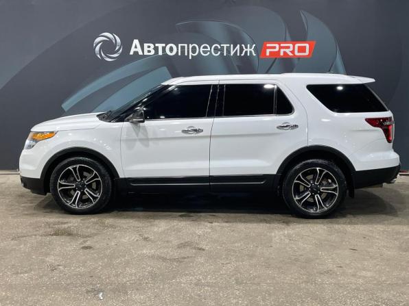 Ford Explorer V с пробегом 2015 года, цена 2 019 000 рублей, 233330 км, внедорожник, Автокод Объявления