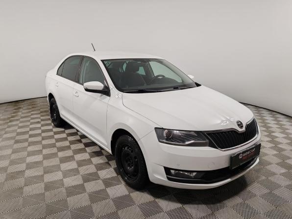 Skoda Rapid I Рестайлинг с пробегом 2019 года, цена 1 235 000 рублей, 174001 км, лифтбек, Автокод Объявления
