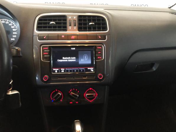 Volkswagen Polo V Рестайлинг с пробегом 2019 года, цена 1 199 000 рублей, 175539 км, седан, Автокод Объявления