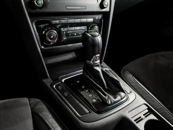 Skoda Superb II Рестайлинг с пробегом 2013 года, цена 1 480 000 рублей, 189582 км, лифтбек, Автокод Объявления