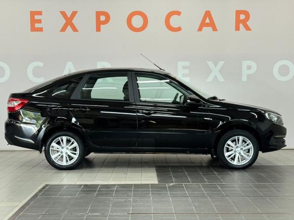 Lada (ВАЗ) Granta I Рестайлинг с пробегом 2023 года, цена 889 000 рублей, 8289 км, лифтбек, Автокод Объявления