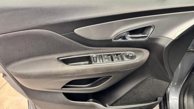 Opel Mokka I с пробегом 2013 года, цена 1 020 000 рублей, 132443 км, внедорожник, Автокод Объявления