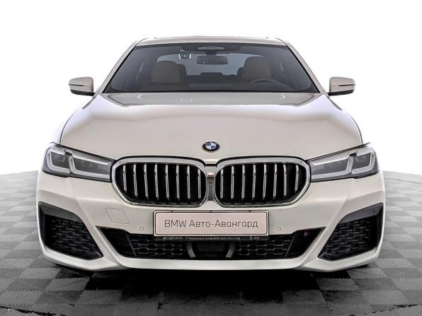 BMW 5 серии VII (G30/G31/G38) Рестайлинг с пробегом 2021 года, цена 4 400 000 рублей, 54082 км, седан, Автокод Объявления