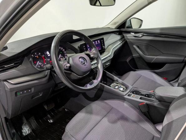 Skoda Octavia IV (A8) с пробегом 2021 года, цена 2 400 000 рублей, 79688 км, лифтбек, Автокод Объявления