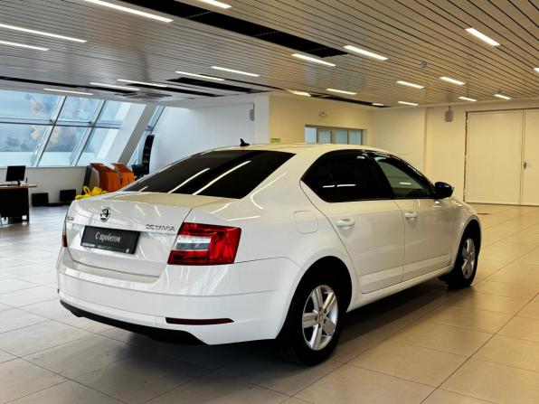 Skoda Octavia III (A7) Рестайлинг с пробегом 2018 года, цена 1 150 000 рублей, 206924 км, лифтбек, Автокод Объявления