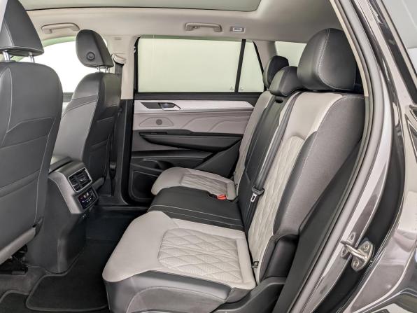 Volkswagen Tavendor I с пробегом 2023 года, цена 4 655 000 рублей, 59580 км, внедорожник, Автокод Объявления
