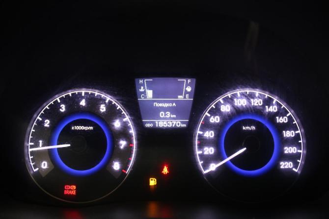 Hyundai Solaris I с пробегом 2012 года, цена 718 000 рублей, 184000 км, седан, Автокод Объявления