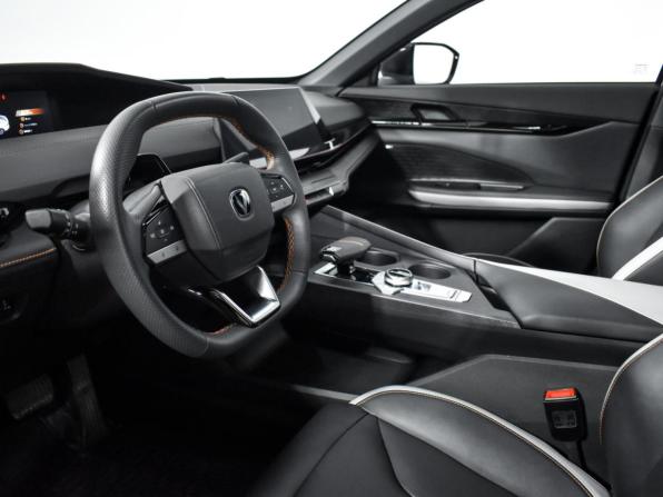 Changan UNI-V I с пробегом 2024 года, цена 2 315 000 рублей, 25918 км, лифтбек, Автокод Объявления