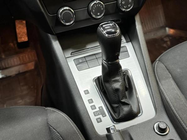 Skoda Octavia III (A7) Рестайлинг с пробегом 2019 года, цена 1 497 000 рублей, 129000 км, лифтбек, Автокод Объявления