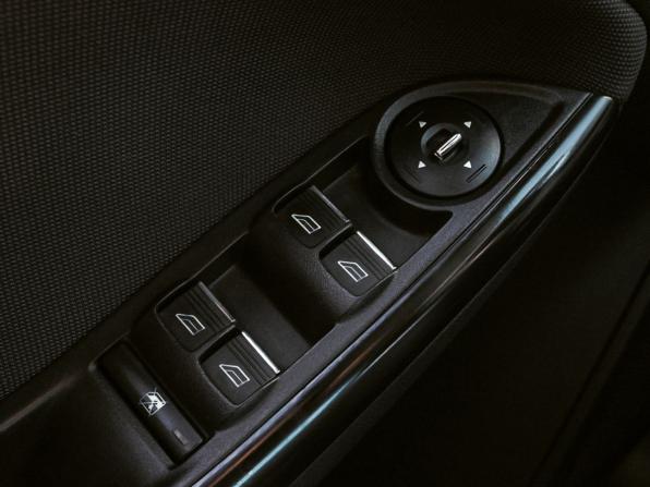 Ford Focus III с пробегом 2012 года, цена 725 000 рублей, 176665 км, хэтчбек, Автокод Объявления