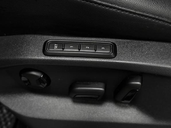 Volkswagen Tiguan II с пробегом 2017 года, цена 2 999 900 рублей, 57000 км, внедорожник, Автокод Объявления
